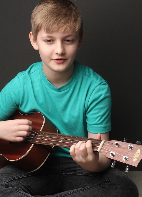 Chris Richards plays the Uke in Finding Neverland