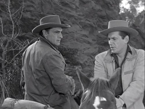 Still of Anthony Caruso and Jack Kelly in Maverick (1957)