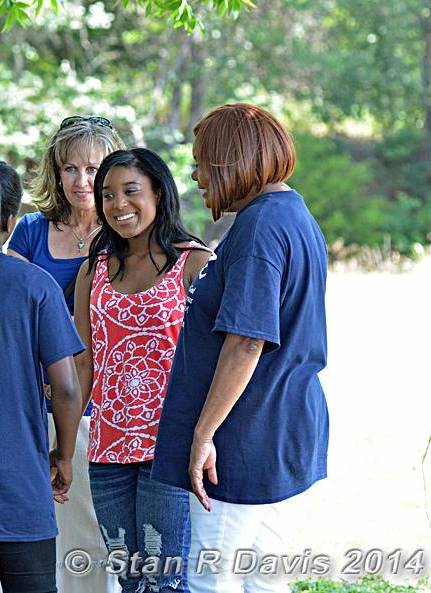 Still of Kereice Williams, Kimberly Gail Williams and Lois F. West in Family Tree