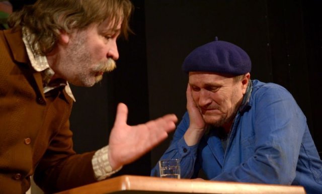 Still of Attila Bocsárszky and Pál Tomko in Portugál (2014)