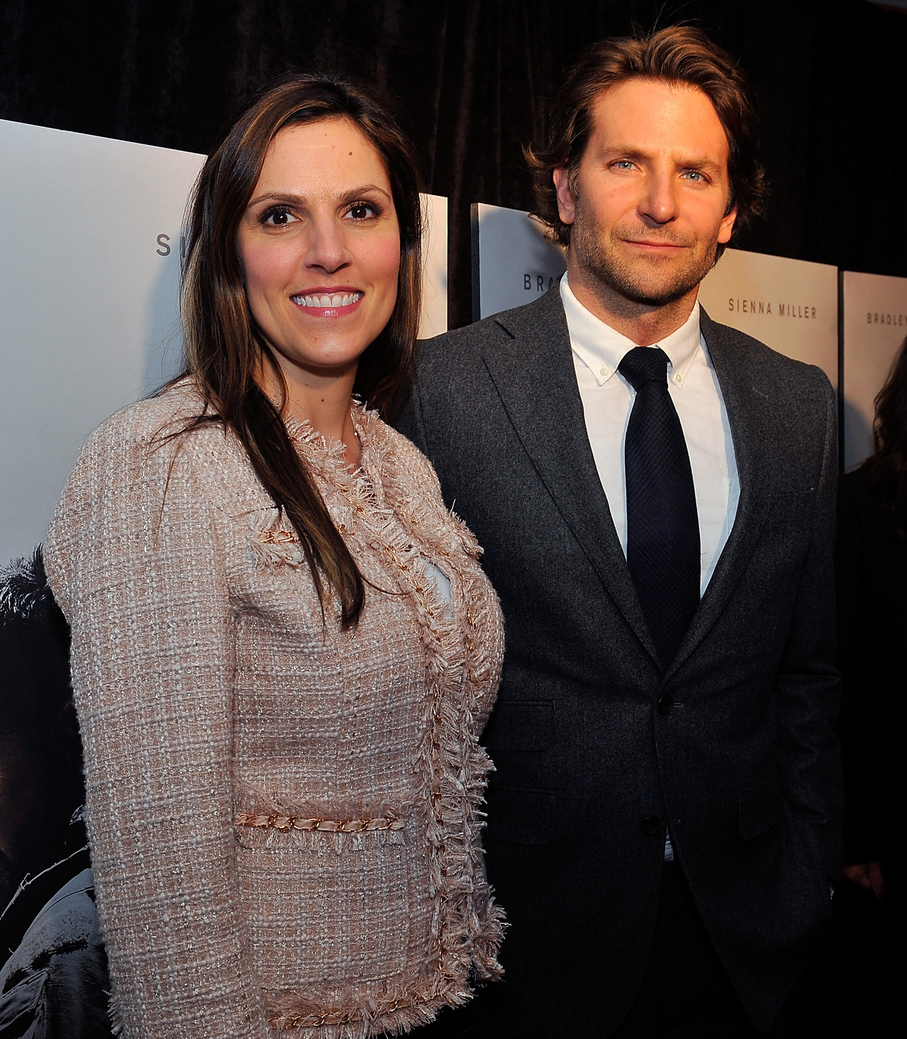 Bradley Cooper and Taya Kyle at event of Amerikieciu snaiperis (2014)