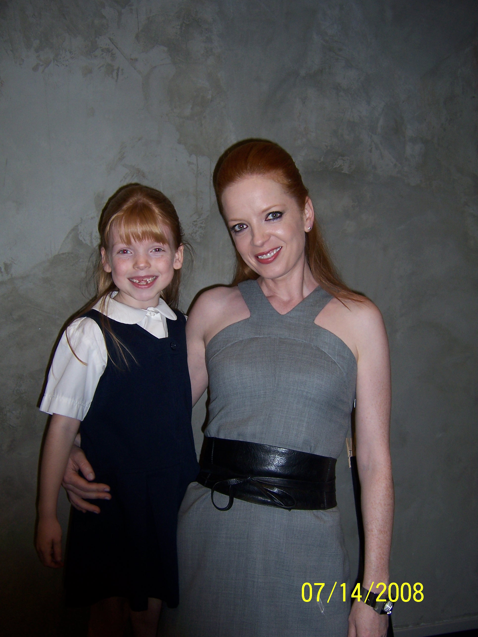 Mackenzie Smith and Shirley Manson on the set of Terminator: The Sarah Connor Chronicles