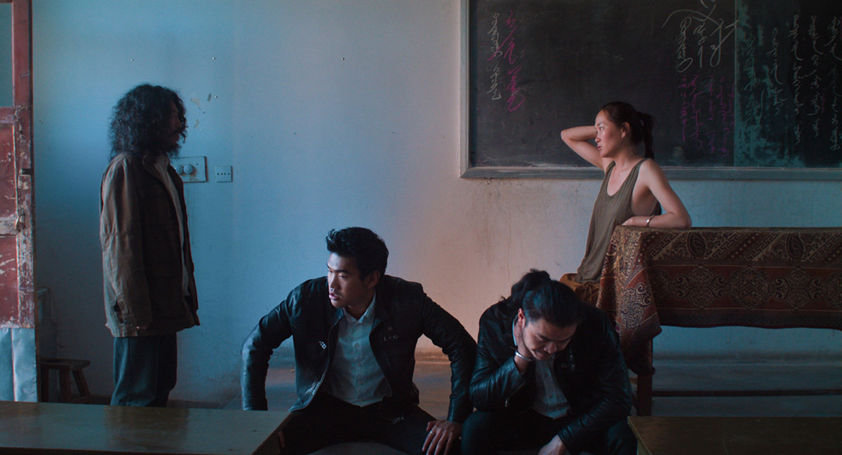 Still of Ruo-yi Jian, Bayaneruul, Jula, Zandaraa and Altanochir in K (2015)