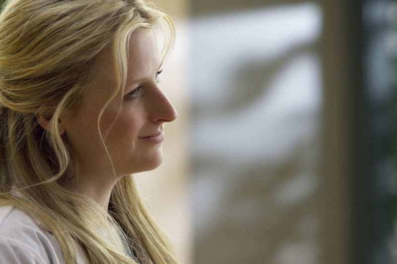 Still of Mamie Gummer in Emily Owens M.D.: Pilot (2012)