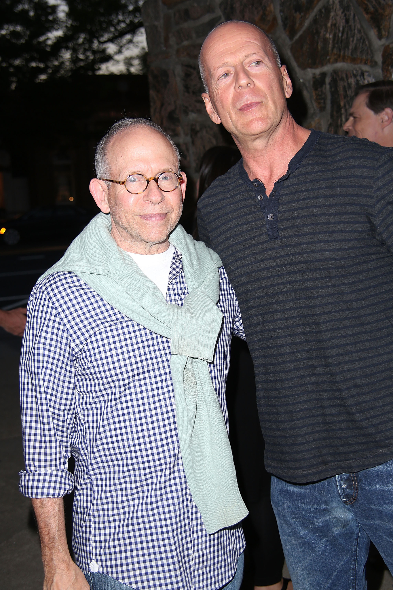 Bruce Willis and Bob Balaban at event of Rock the Kasbah (2015)