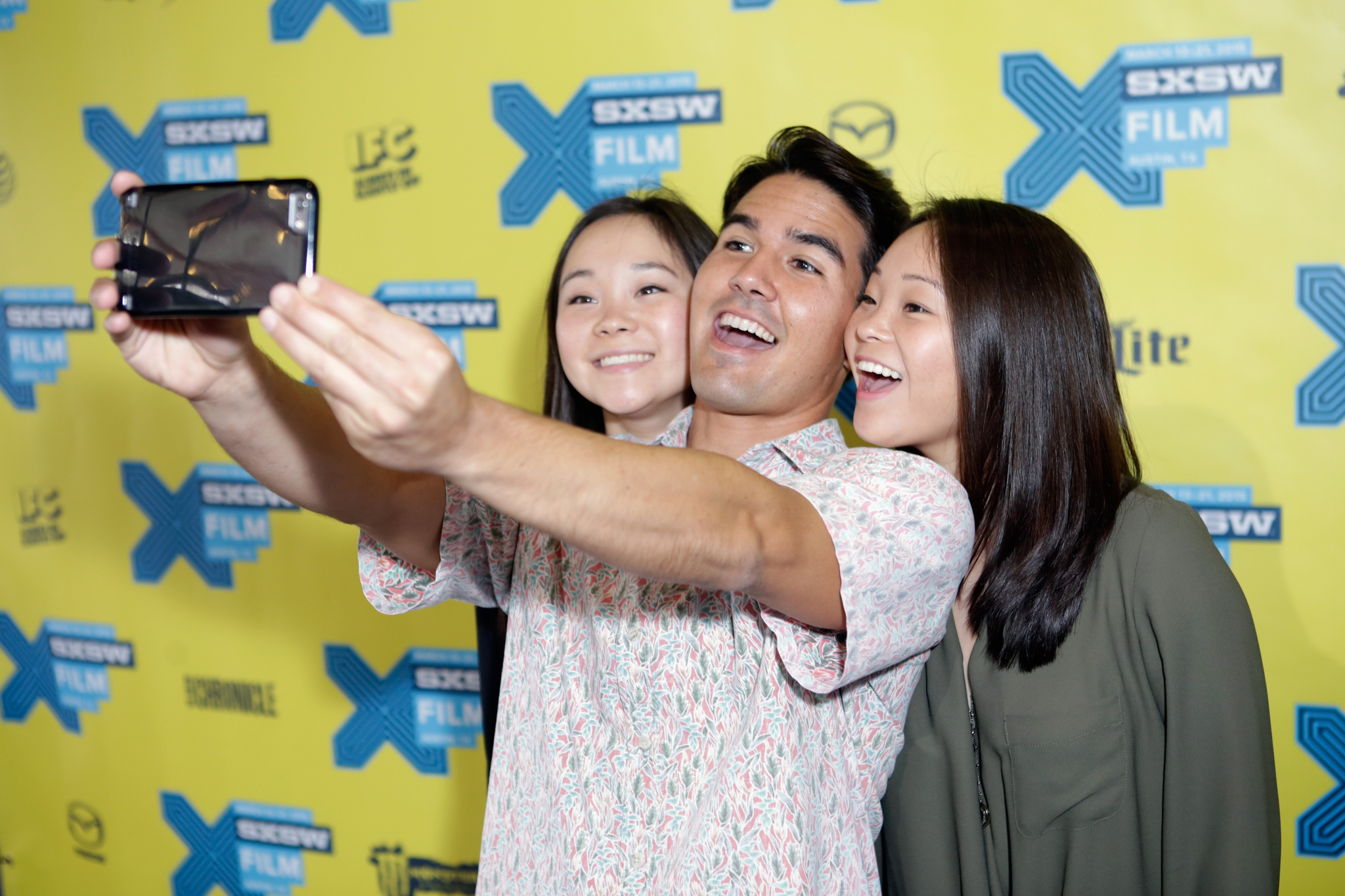 Samantha Futerman, Ryan Miyamoto and Anais Bordier at event of Twinsters (2015)