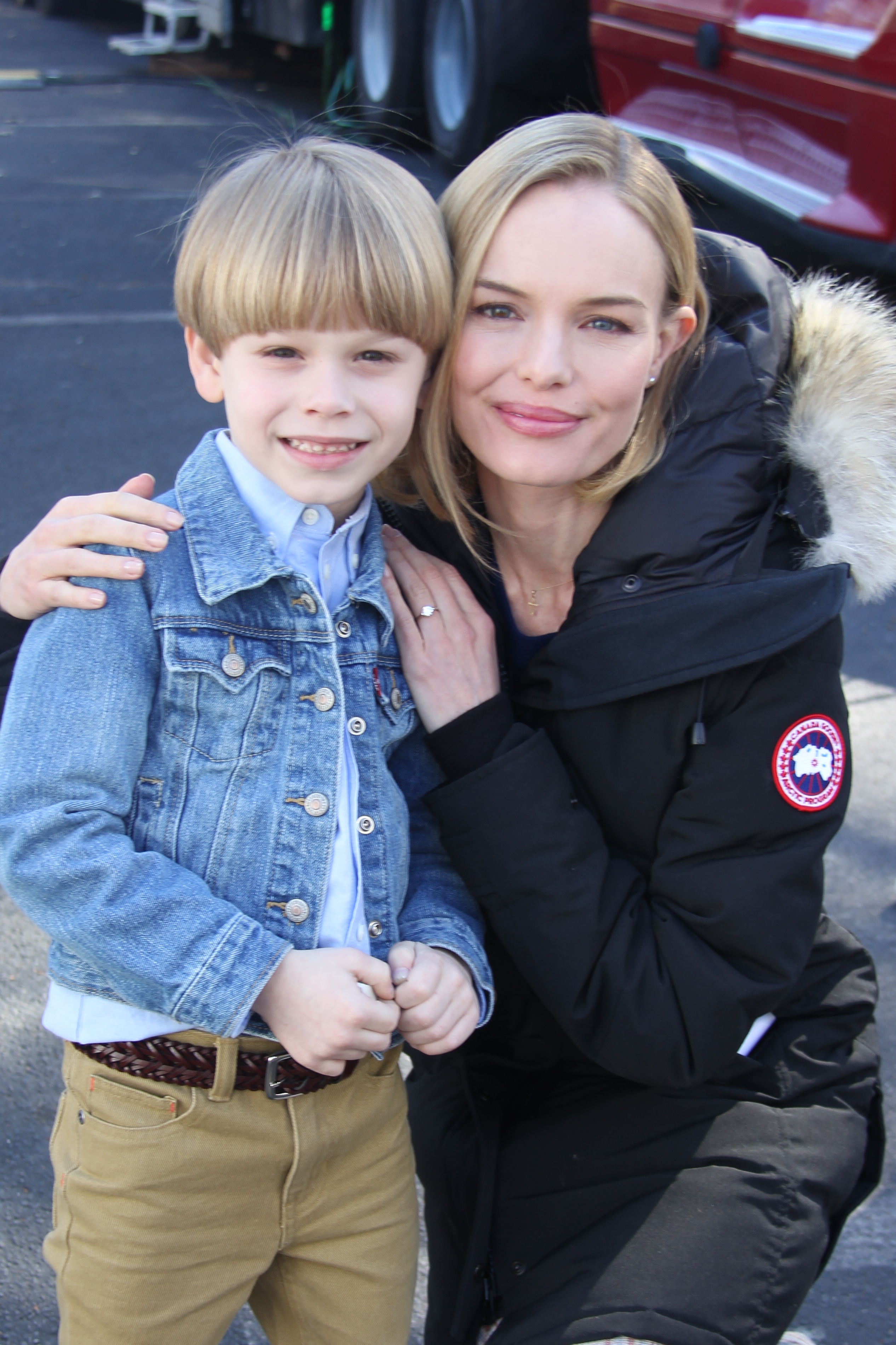 Kate Bosworth and Hudson on the set of 90 Minutes in Heaven