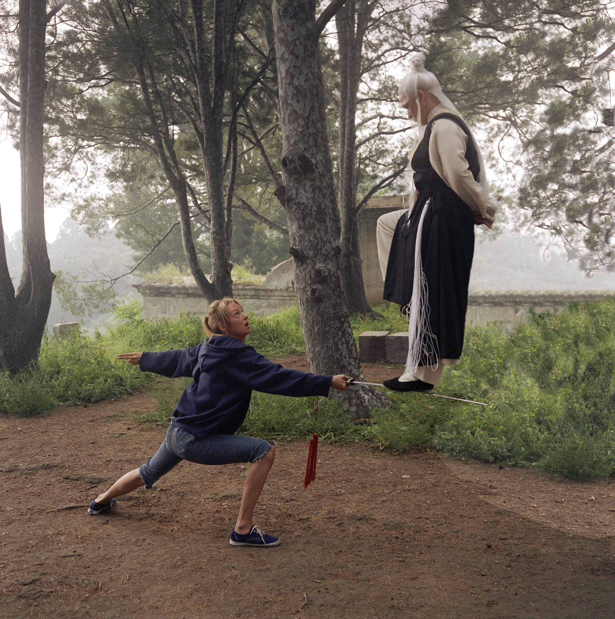 Still of Uma Thurman and Chia-Hui Liu in Nuzudyti Bila 2 (2004)