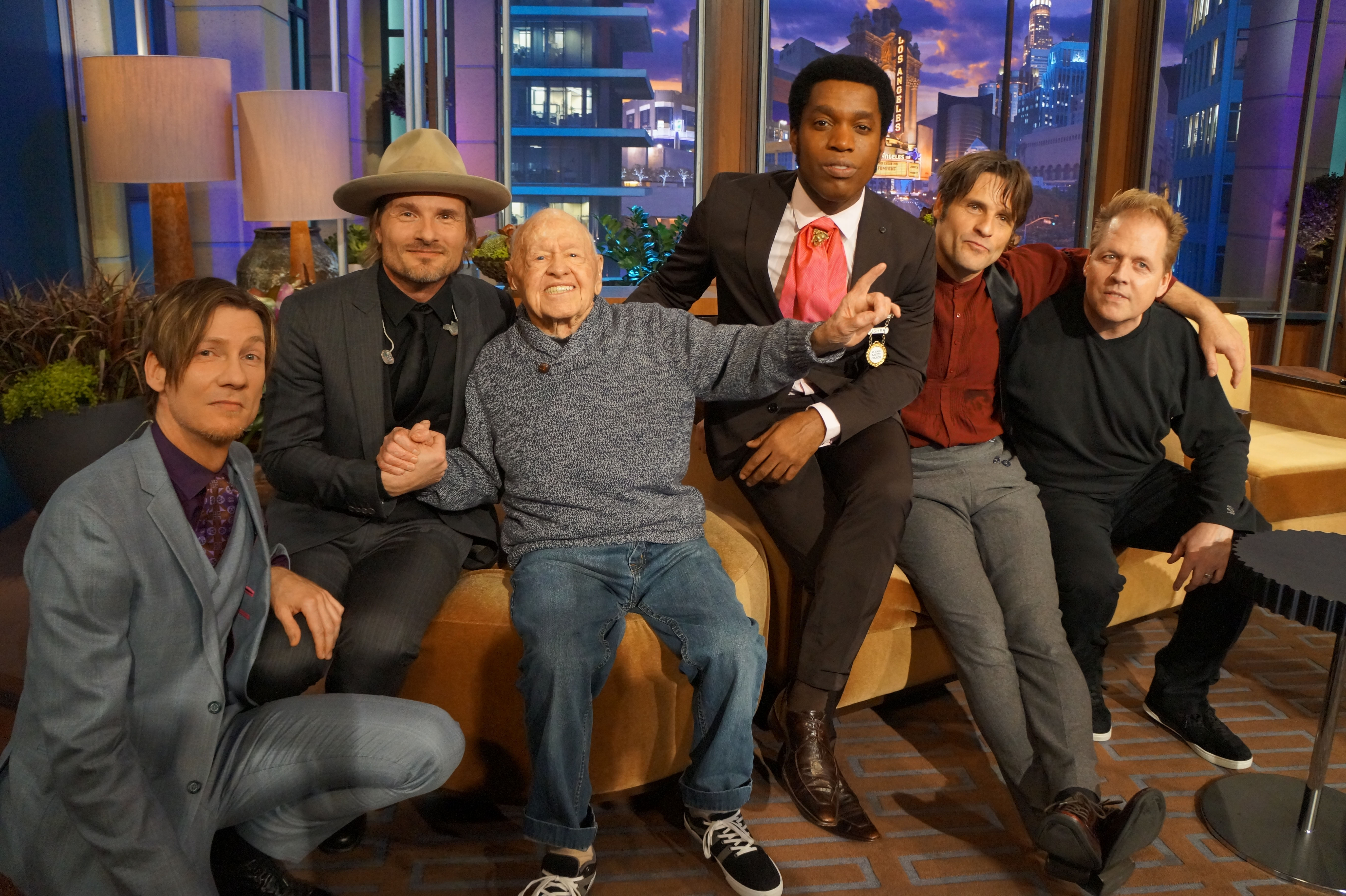 Mickey Rooney (center) and son Mark Rooney (far right) with Vintage Trouble at the Tonight Show 2014