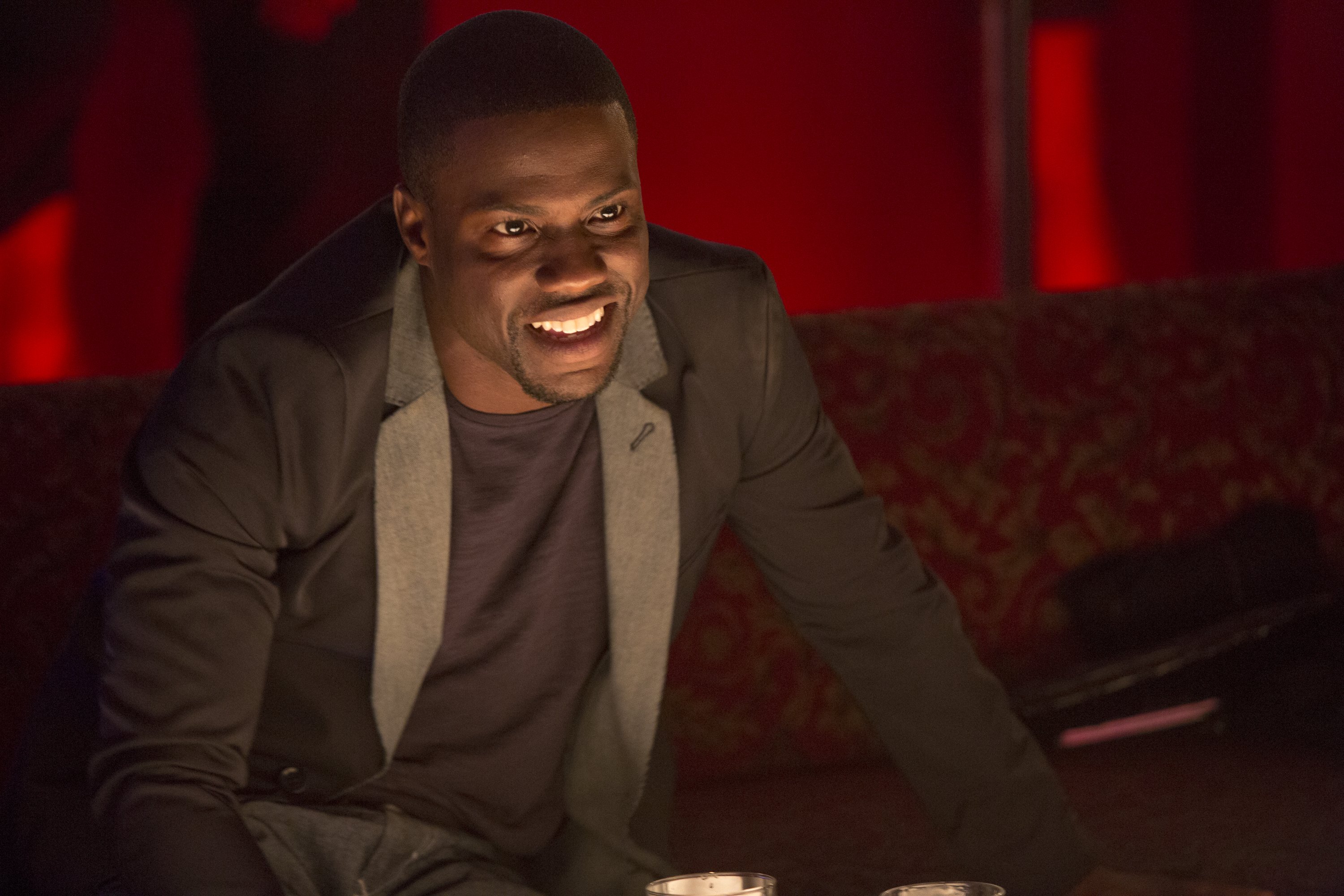 Still of Kevin Hart in About Last Night (2014)