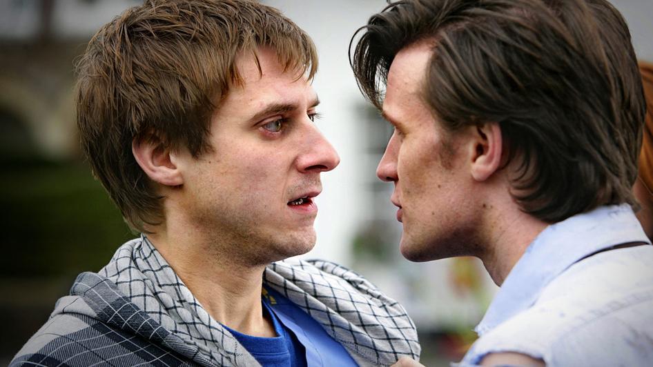 Still of Matt Smith and Arthur Darvill in Doctor Who (2005)