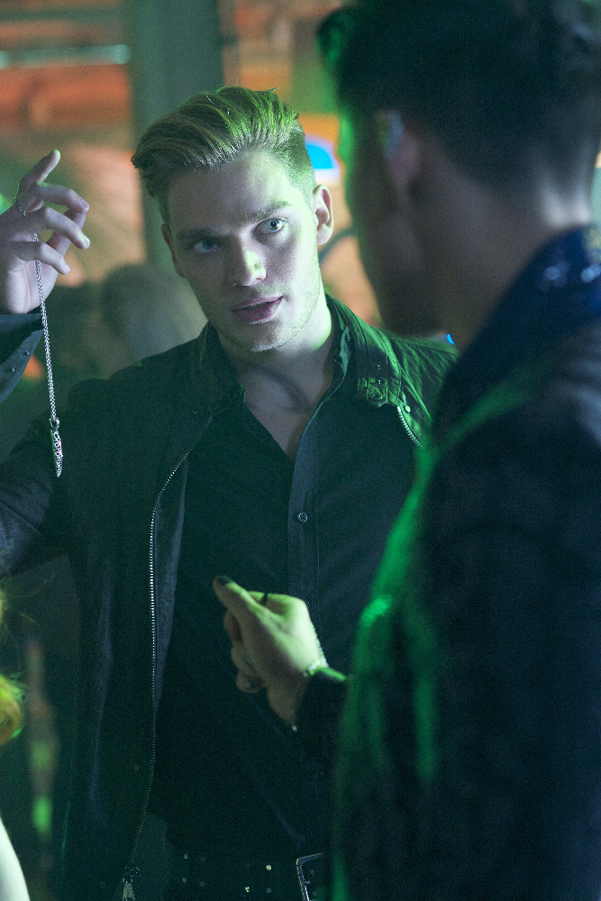 Still of Dominic Sherwood in Shadowhunters (2016)