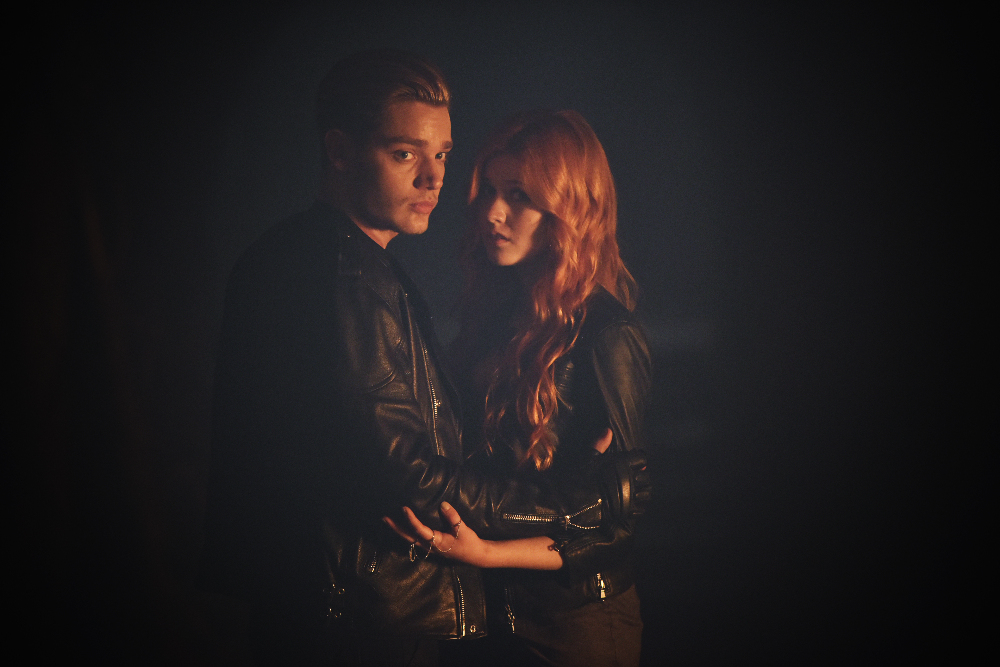 Still of Katherine McNamara and Dominic Sherwood in Shadowhunters (2016)