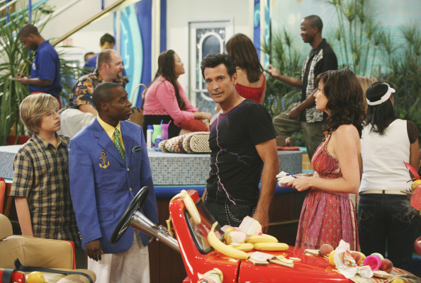 Still of Phill Lewis, Kim Rhodes, Dylan Sprouse and Robert Torti in The Suite Life on Deck (2008)