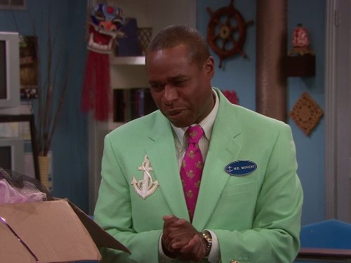 Still of Phill Lewis in The Suite Life on Deck (2008)