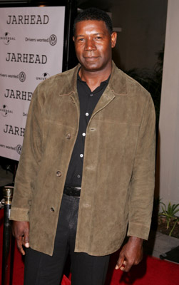 Dennis Haysbert at event of Jarhead (2005)