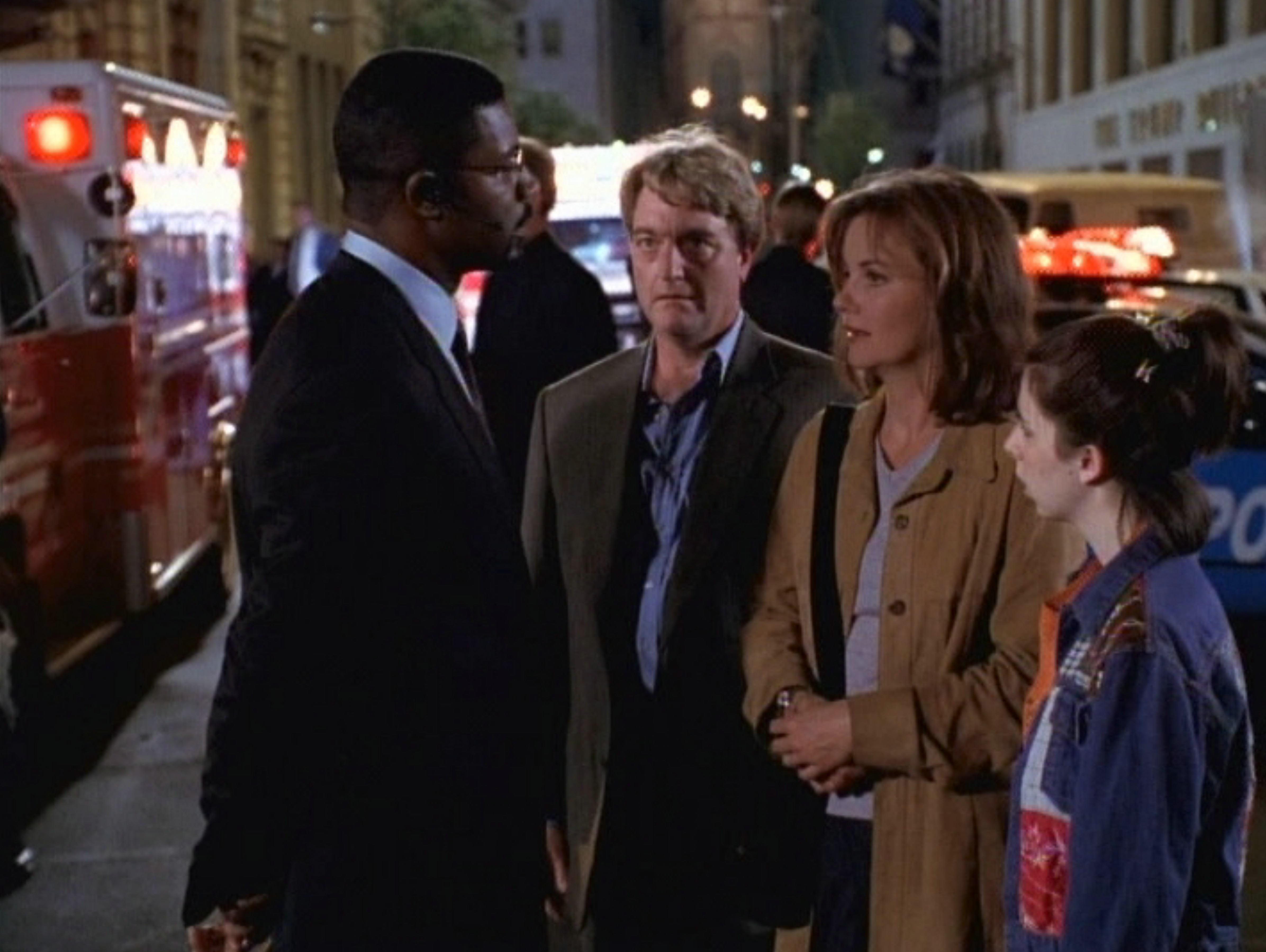 Still of Heather Matarazzo, Margaret Colin, Gerrit Graham and Dennis Haysbert in Now and Again (1999)