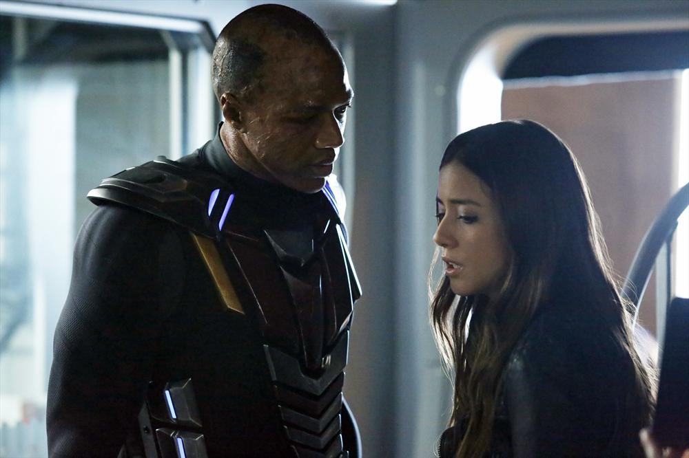 Still of J. August Richards, Cobie Smulders and Chloe Bennet in Agents of S.H.I.E.L.D. (2013)