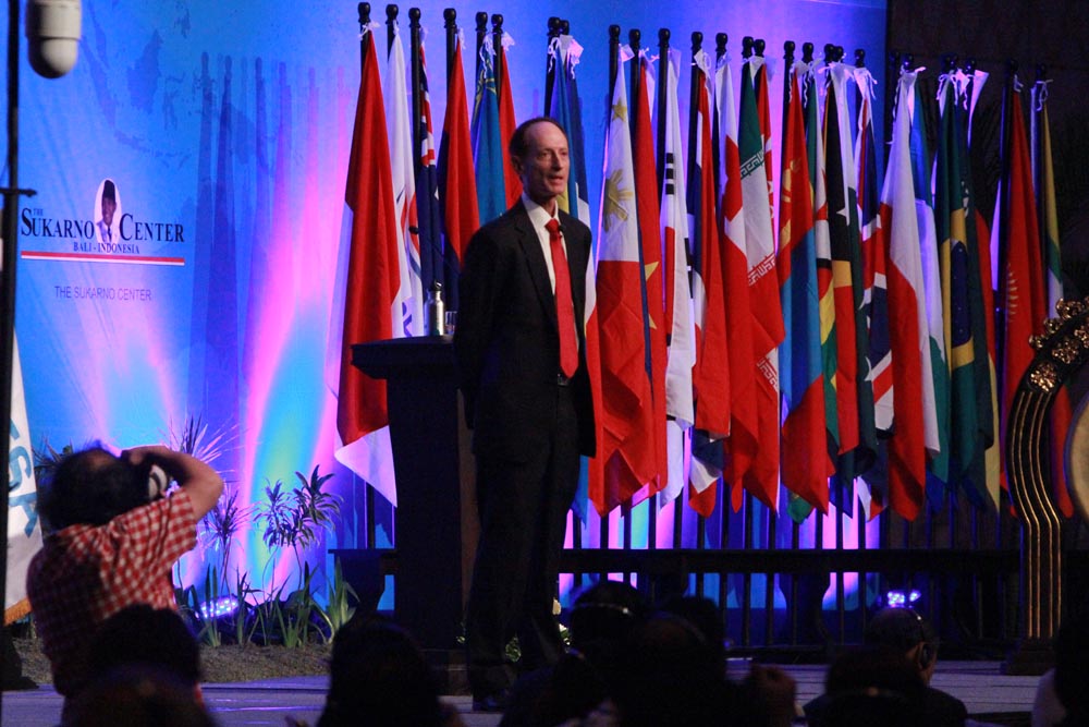 Stuart addressing the 2nd World Ecological Safety Assembly in Bali, Indonesia, 2012