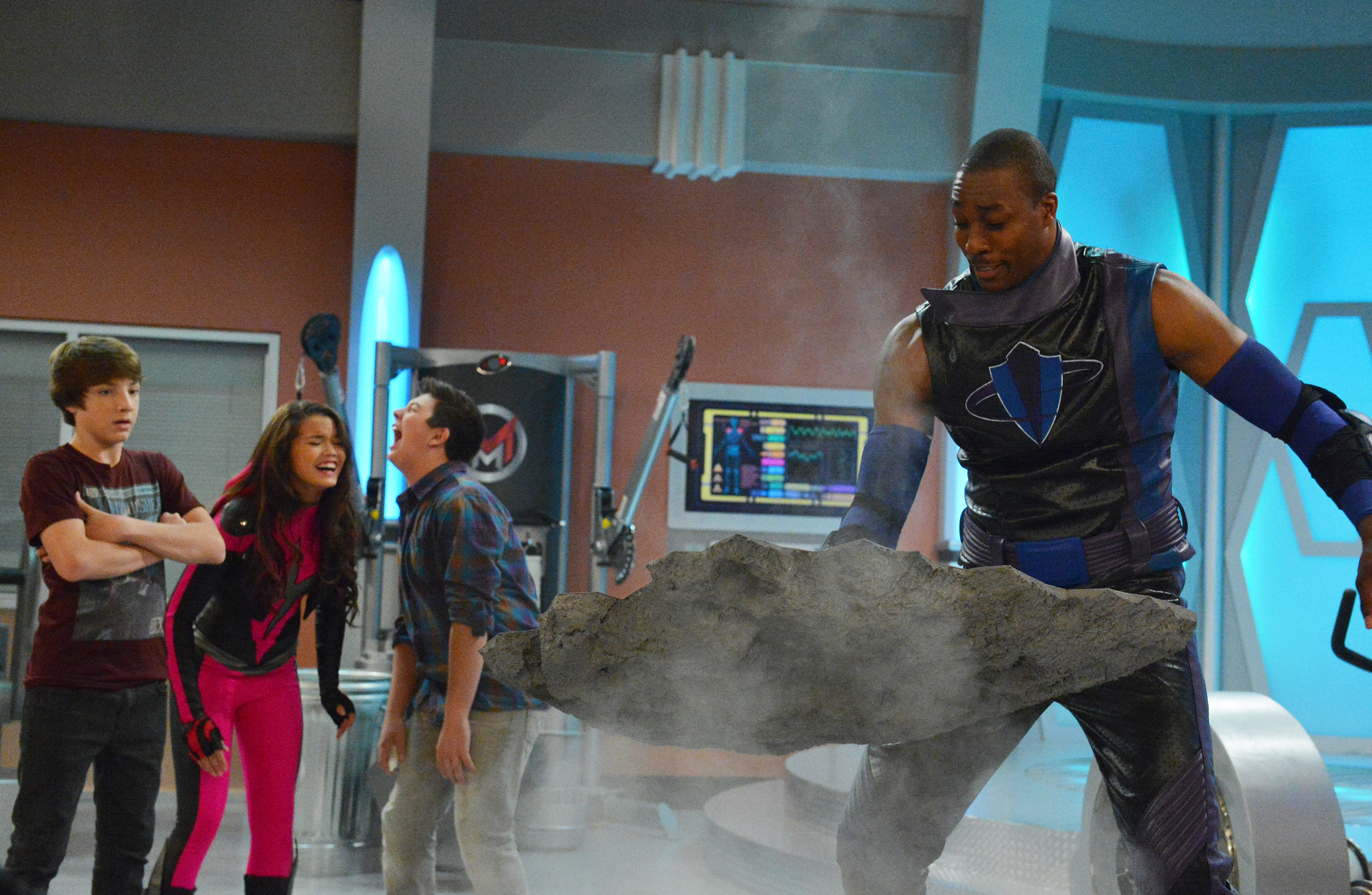 Still of Dwight Howard, Bradley Steven Perry, Jake Short and Paris Berelc in Mighty Med (2013)