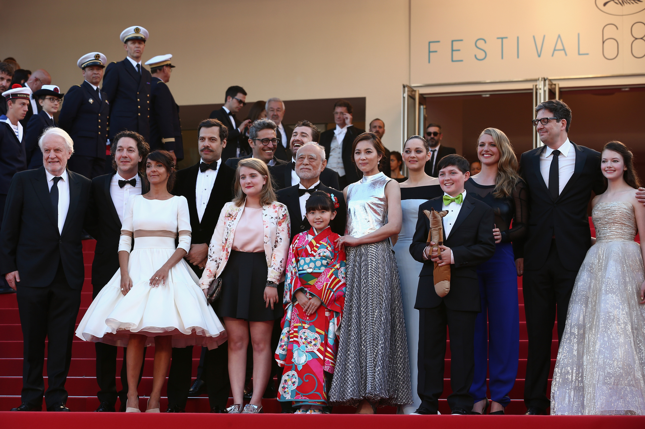 Marion Cotillard, André Dussollier, Guillaume Gallienne, Laurent Lafitte, Mark Osborne, Asaka Seto, Masahiko Tsugawa, Florence Foresti, Charlotte Vandermeersch, Riley Osborne, Mackenzie Foy and Rio Suzuki at event of Mazasis princas (2015)