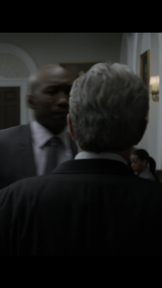 Still of Brittney A. Thomas as White House Financial Advisor in House of Cards Season 3