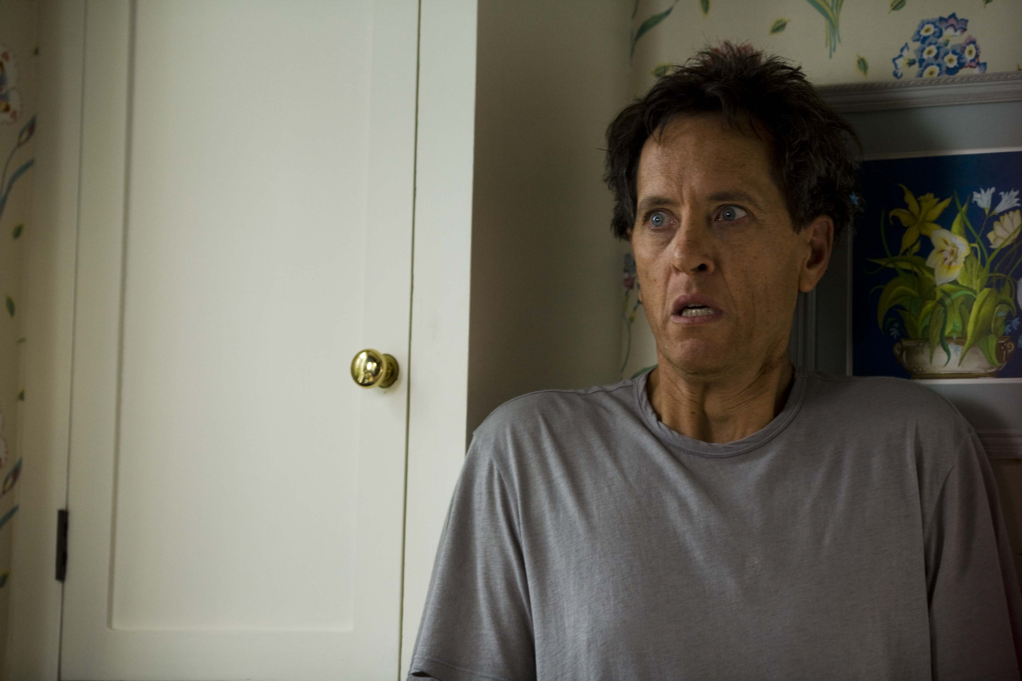 Still of Richard E. Grant in Love Hurts (2009)