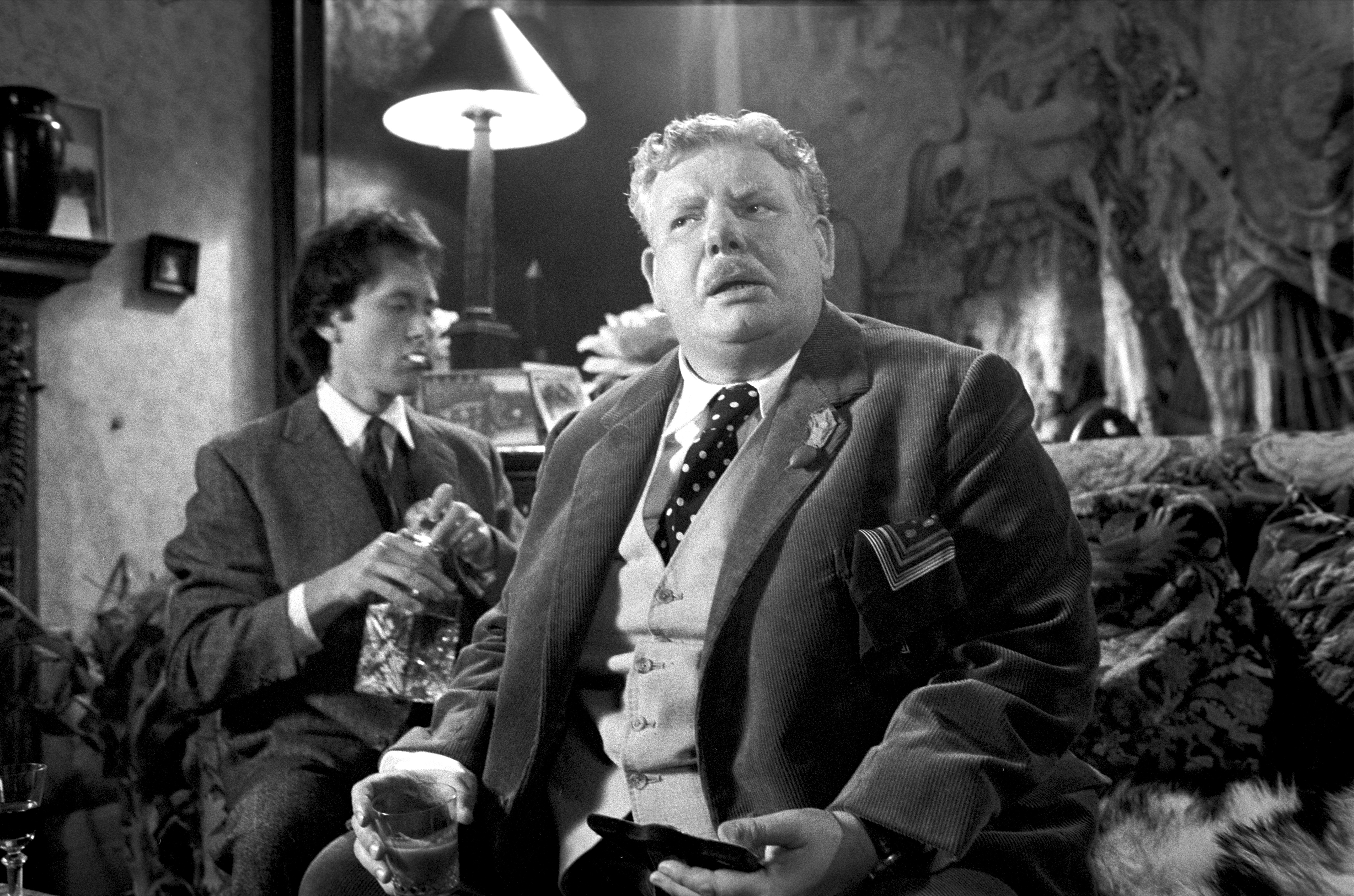 Still of Richard E. Grant and Richard Griffiths in Withnail & I (1987)