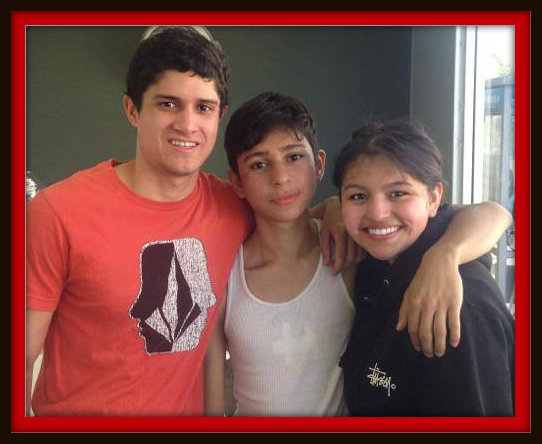 Daniel Rovira with fellow Actors Nelson E. Santiago and Yvonne Cuevas on set for the short film 