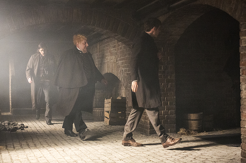 Still of Josh Hartnett, Simon Russell Beale and Harry Treadaway in Penny Dreadful (2014)