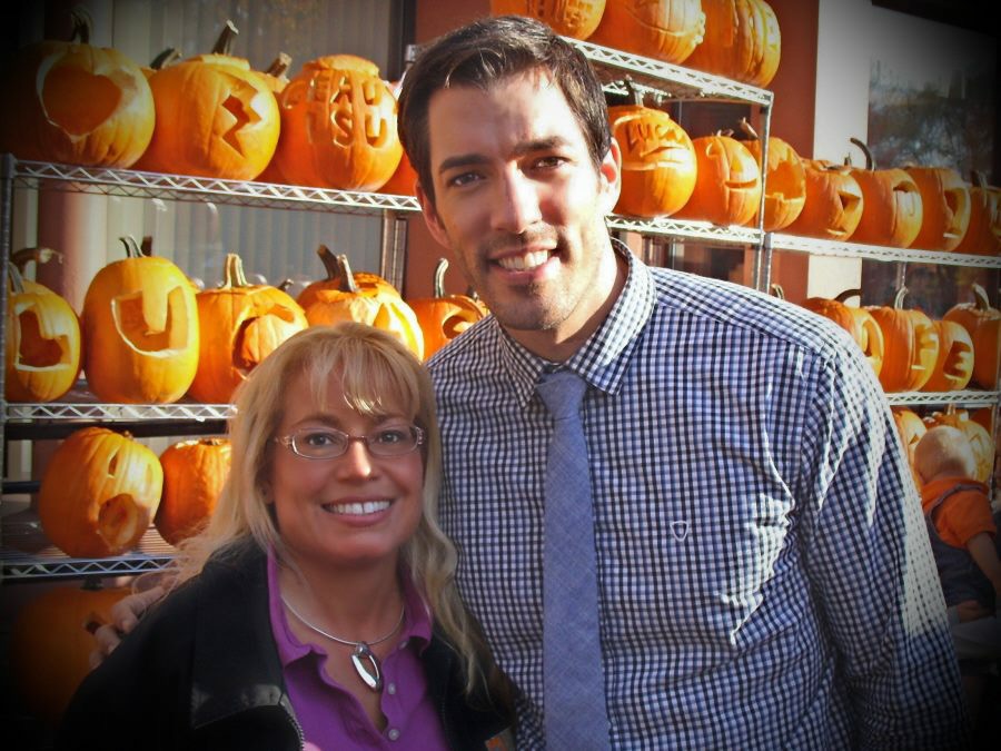 With Drew Scott during the filming of Pumpkin Wars in Keene, New Hampshire