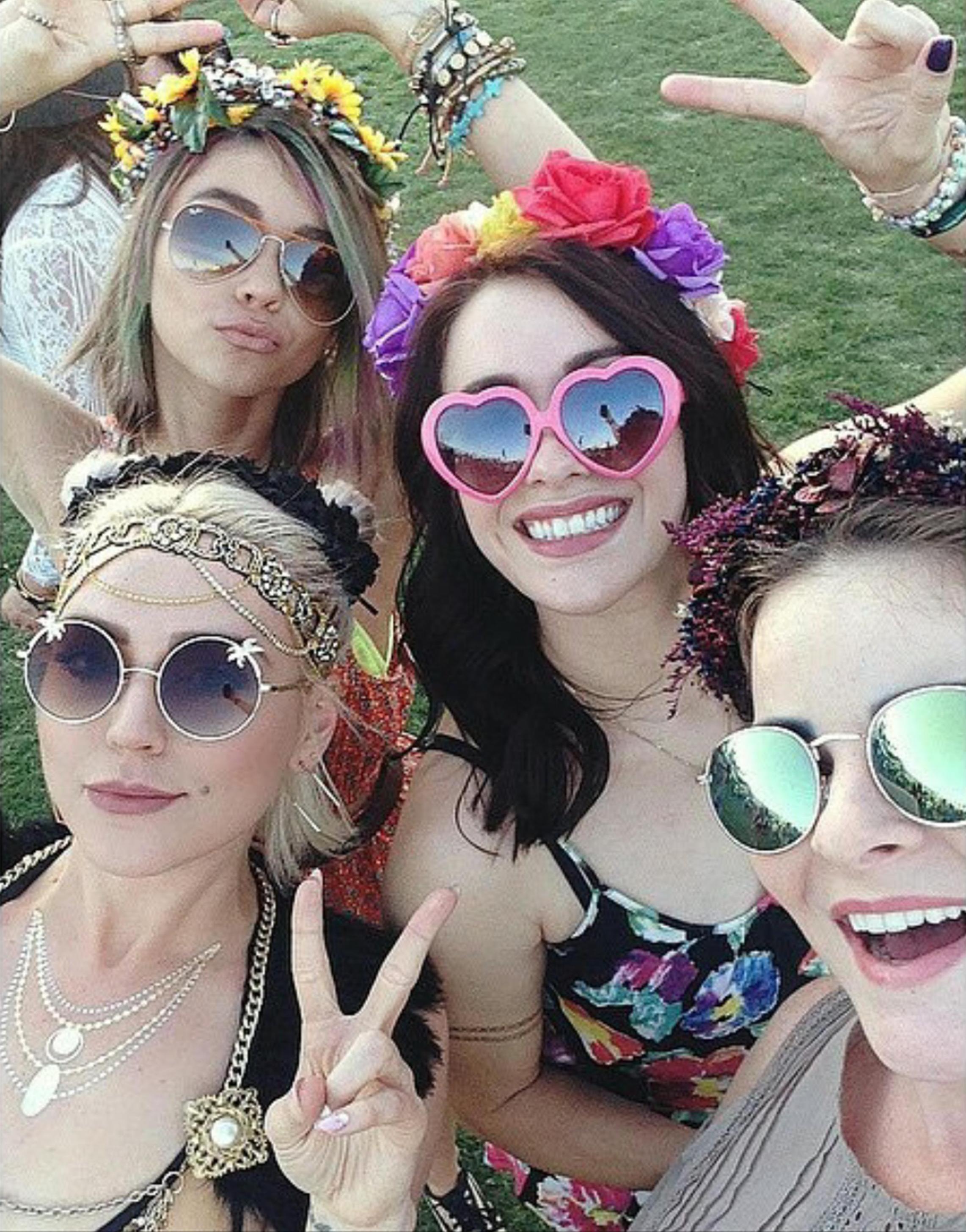 Actress Sarah Hyland wearing Coachella headband designed by Betty Long (What A Betty). Betty Long, owner and designer for What A Betty. Designer of couture headpieces for celebrities, red carpet, runway, and bridal. www.whatabetty.com