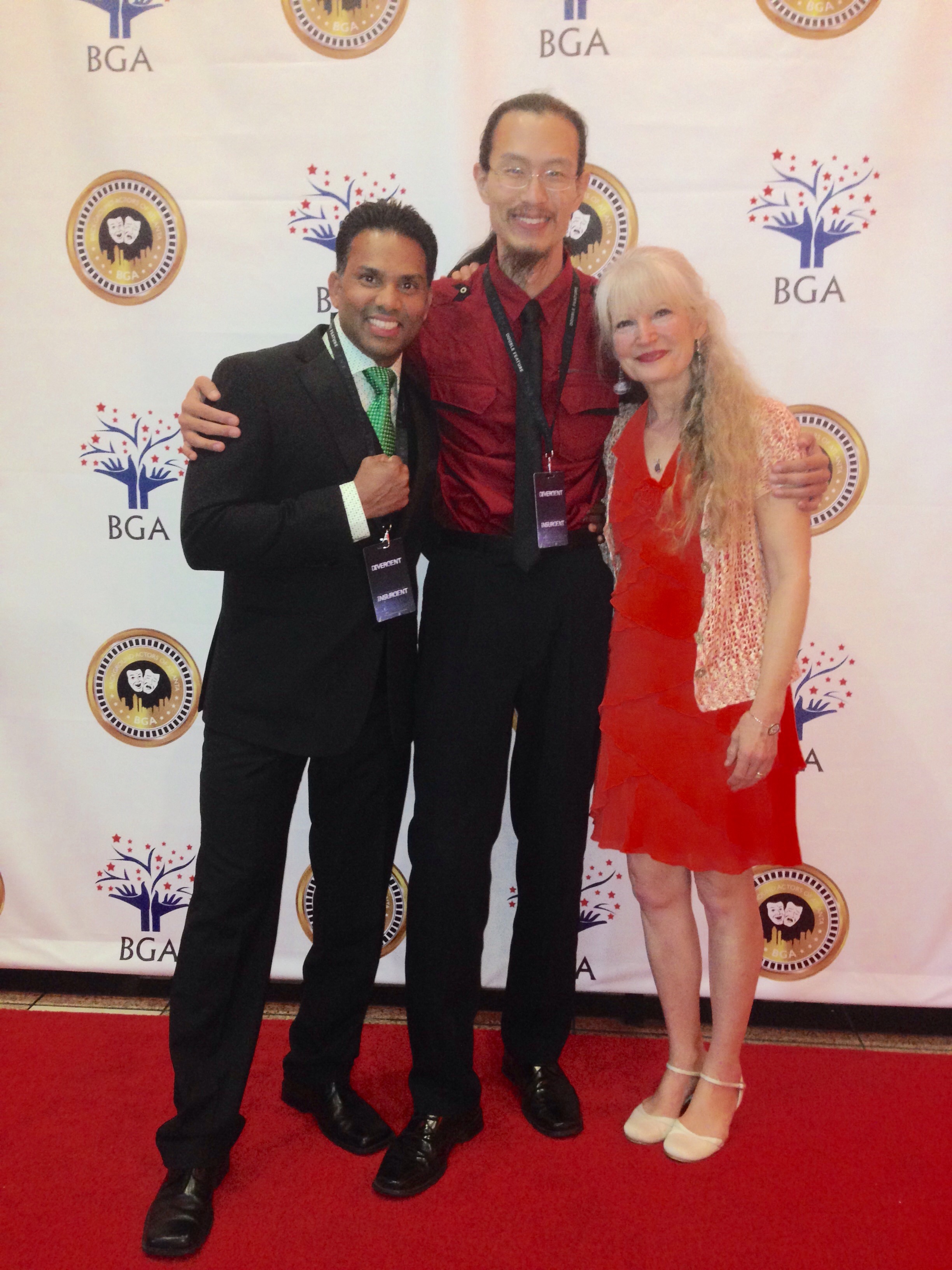 Insugent. Walking the red carpet with nealu and Mis cyndie