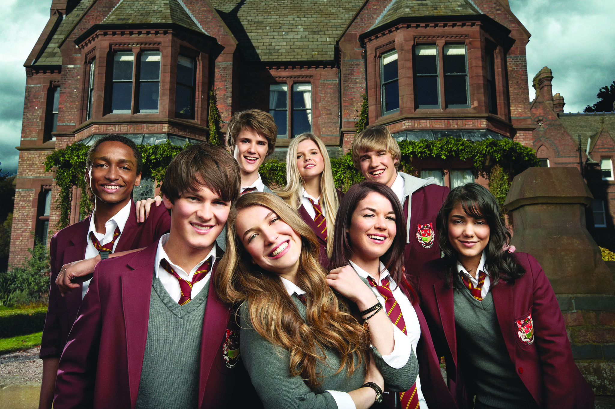 Still of Bobby Lockwood, Eugene Simon, Nathalia Ramos, Jade Ramsey, Klariza Clayton, Ana Mulvoy-Ten, Brad Kavanagh, Alex Sawyer and Tasie Lawrence in House of Anubis (2011)