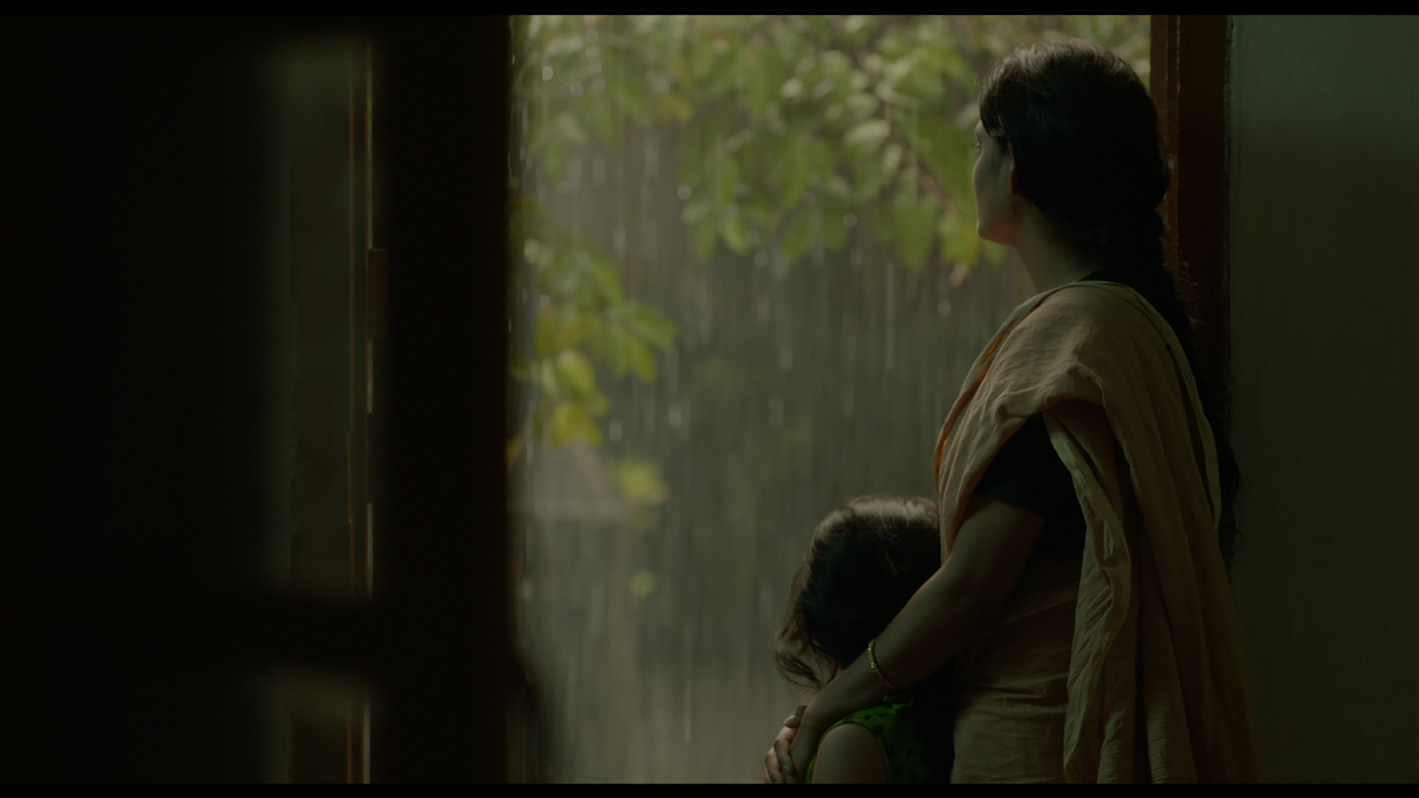 Still of Aporna Ghosh and Marzan Hossain Zaara in Meghmallar (2014)