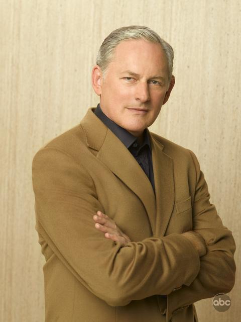 Still of Victor Garber in Eli Stone (2008)