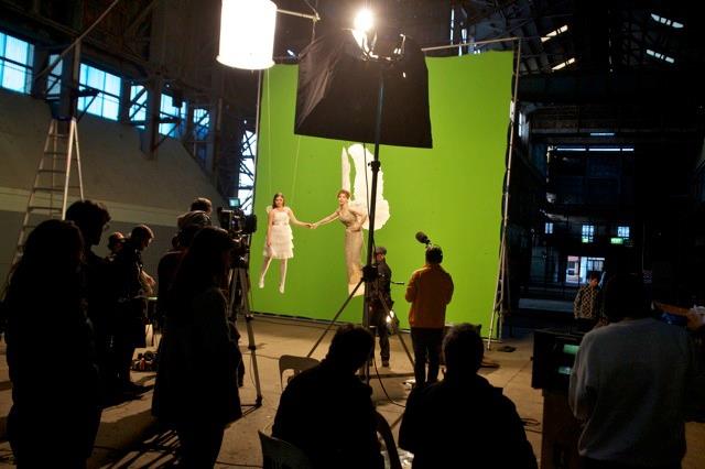 Bonnie Ferguson with Jacqueline McKenzie on location flying