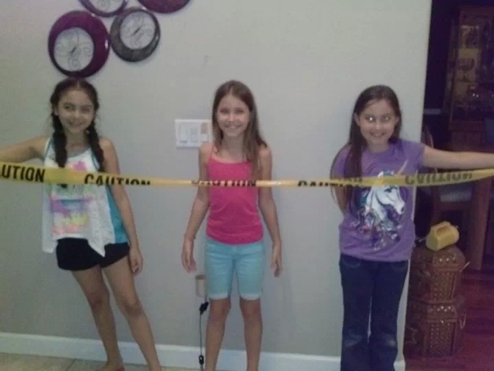 On the set of Unbridled Chaos with Bella Maltzman (Jump Rope Girl) and India Rae-Lyn Voit (Zoe)