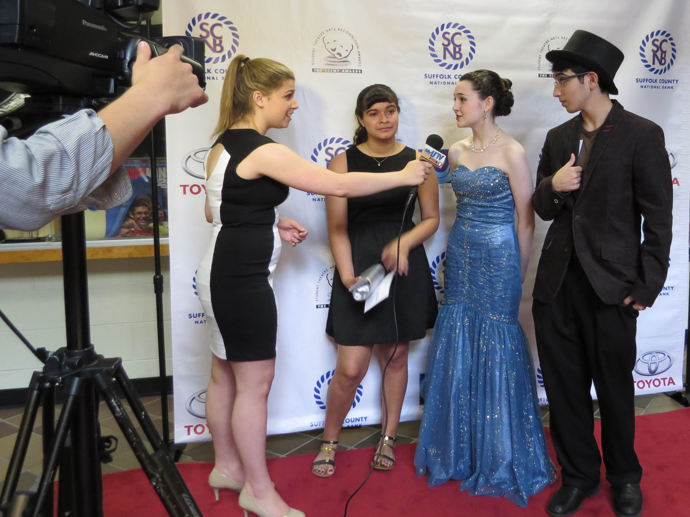 Colleen Kelly being interviewed by LITV at the 2014 EEA Teeny Awards