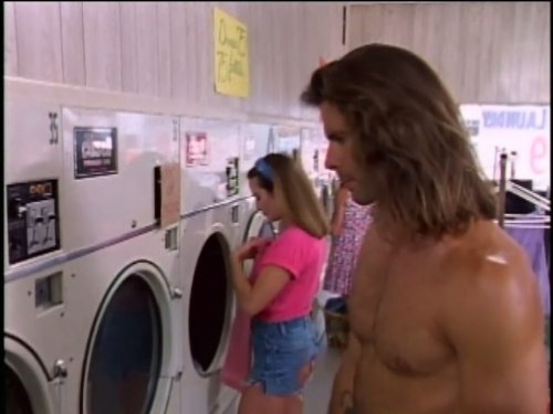 Still of Lorenzo Lamas in Renegade (1992)