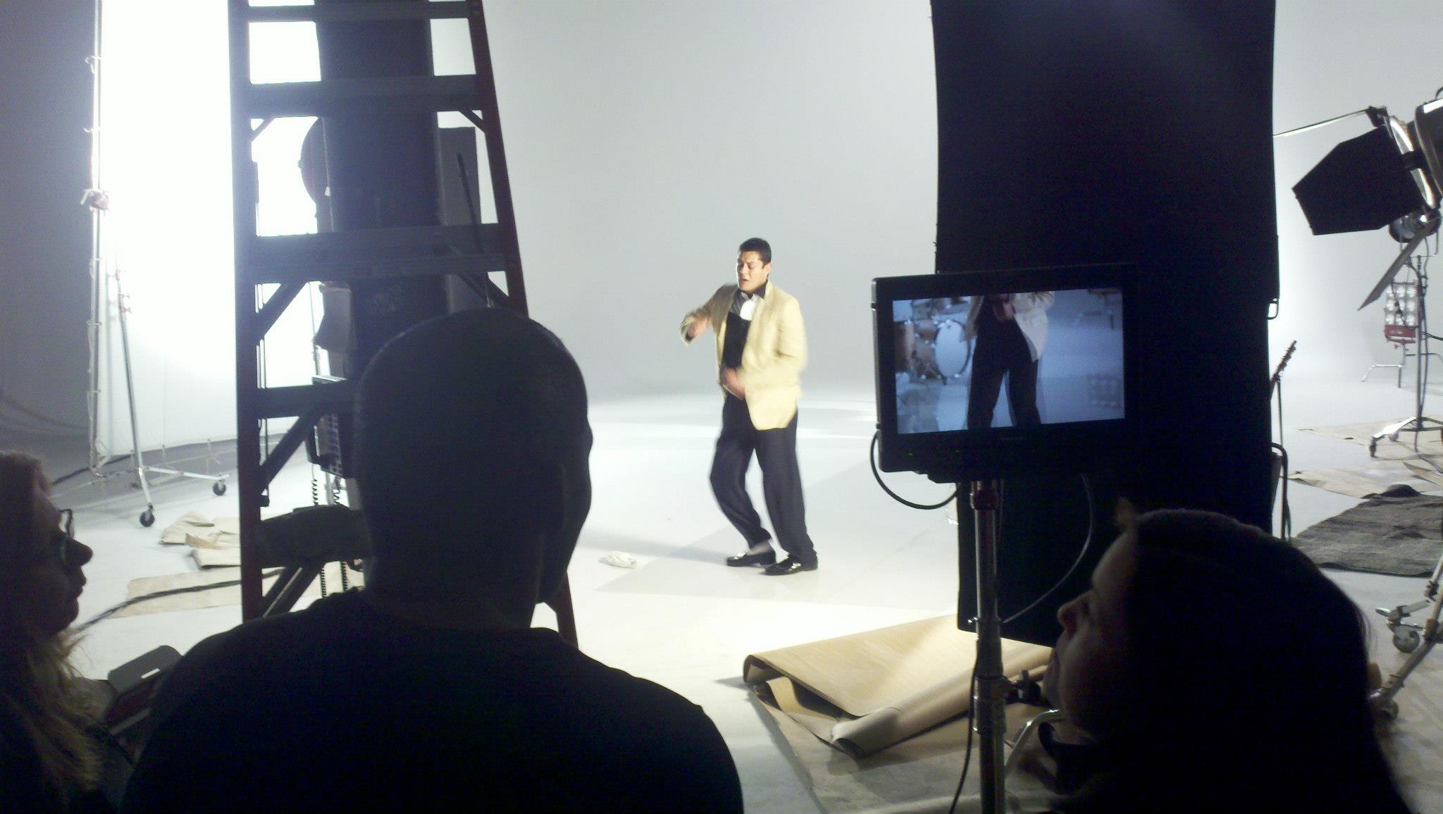 Elvis on Encore - On Set