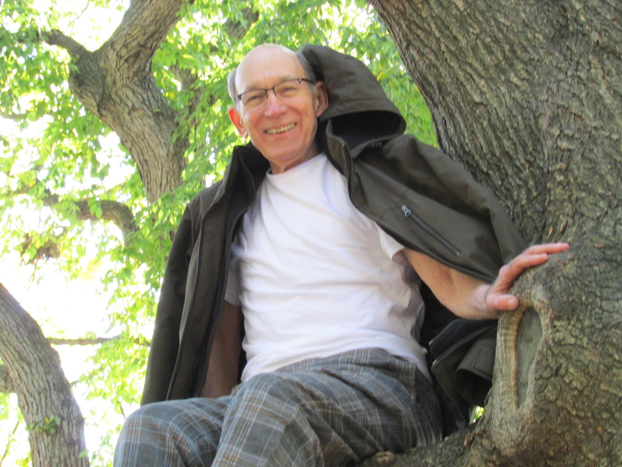 Frank (Harold Tarr) between takes up in a tree in 'Frank & Louisa' (2013).