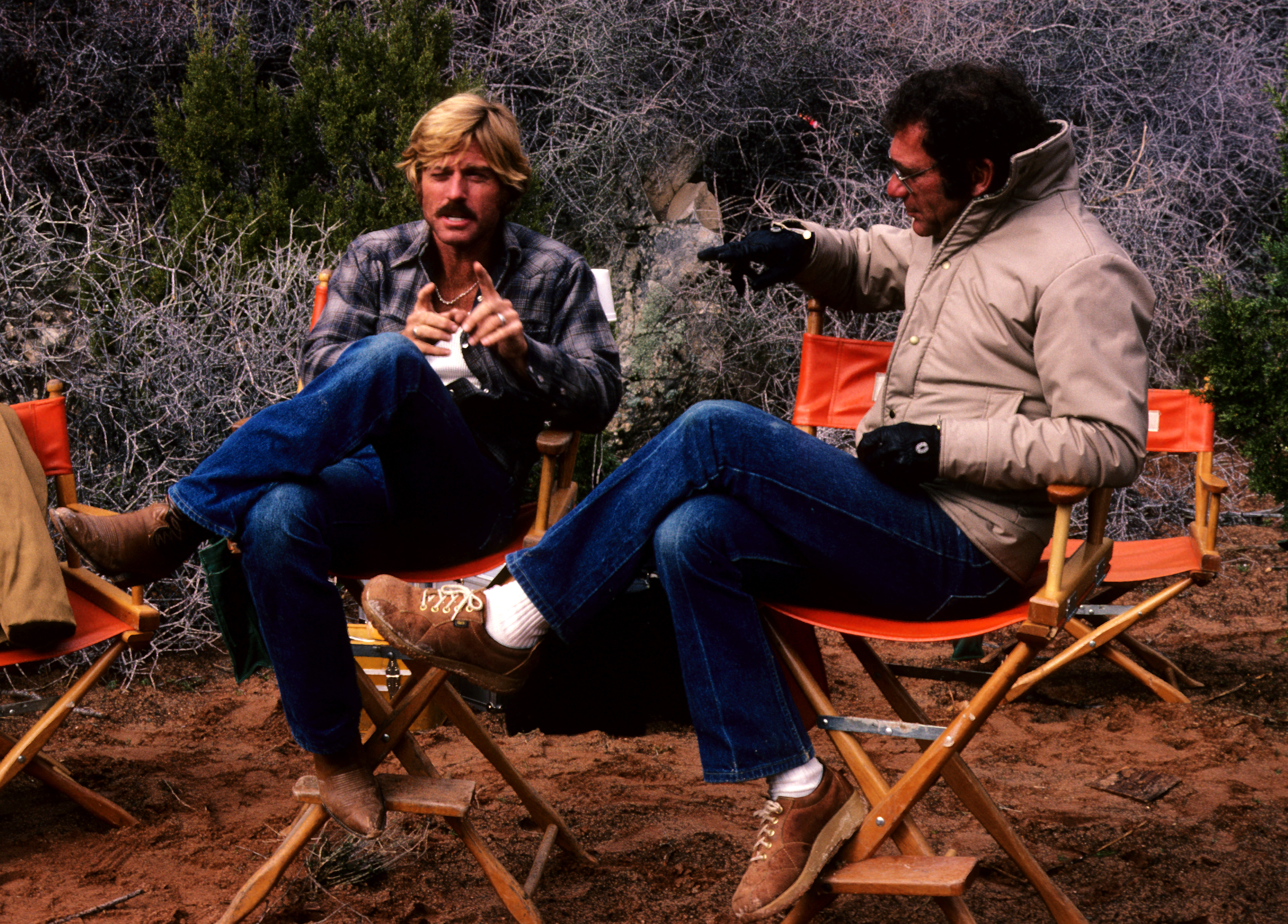 Still of Robert Redford and Sydney Pollack in The Electric Horseman (1979)