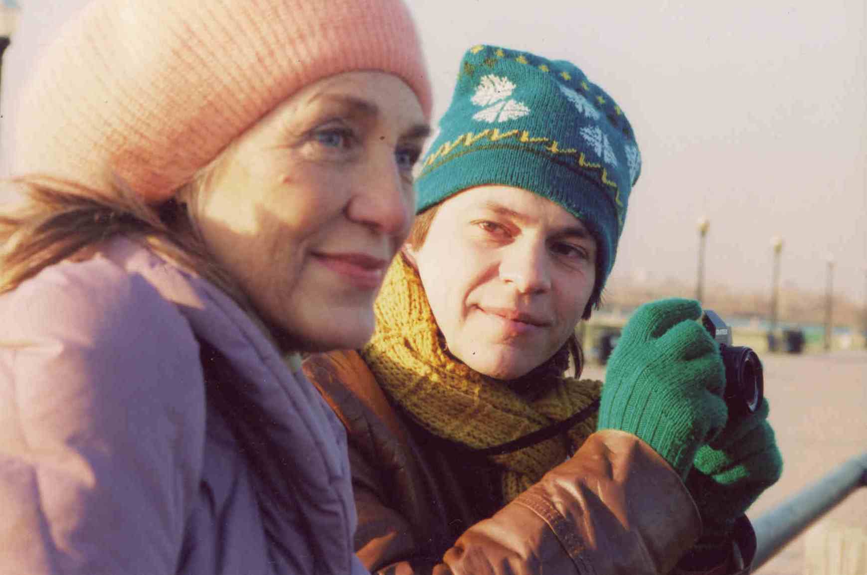 Mihály Szabados and Jody Jaress in The Guest (2005)
