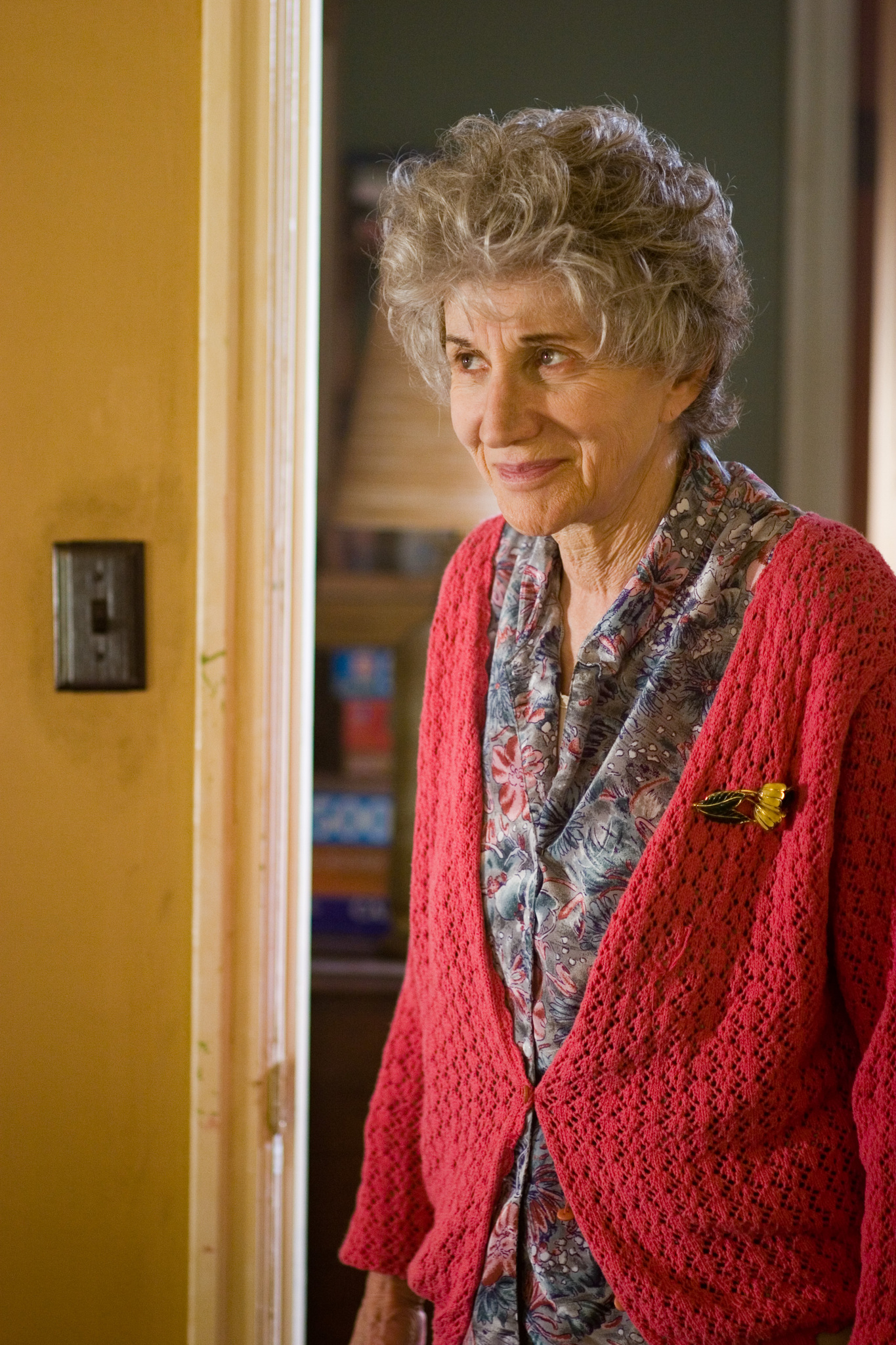 Still of Olympia Dukakis in In the Land of Women (2007)