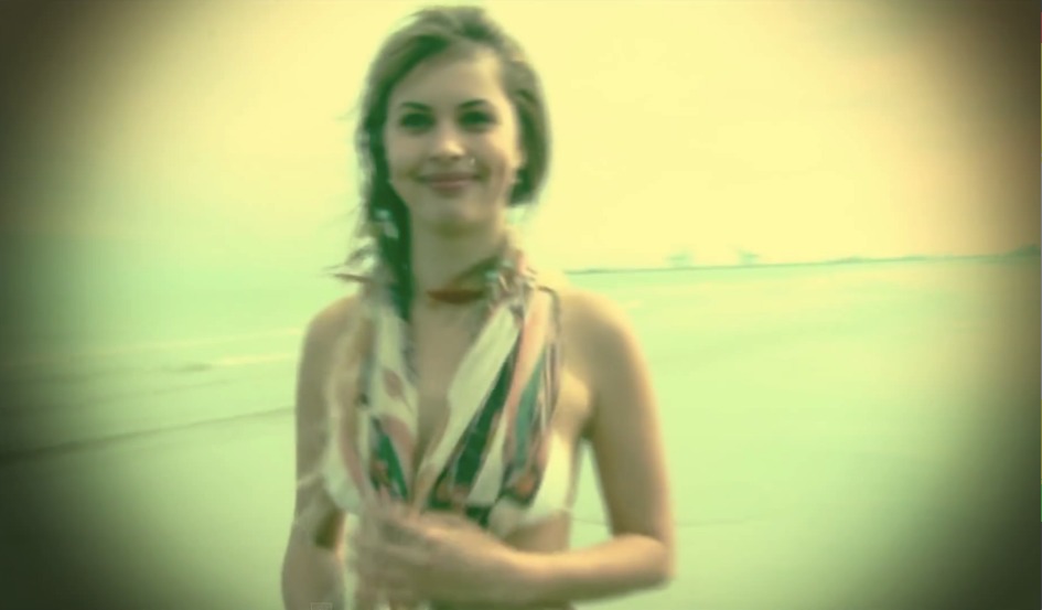 Amanda Kruijver Still from backstage video 'Summer Of Love