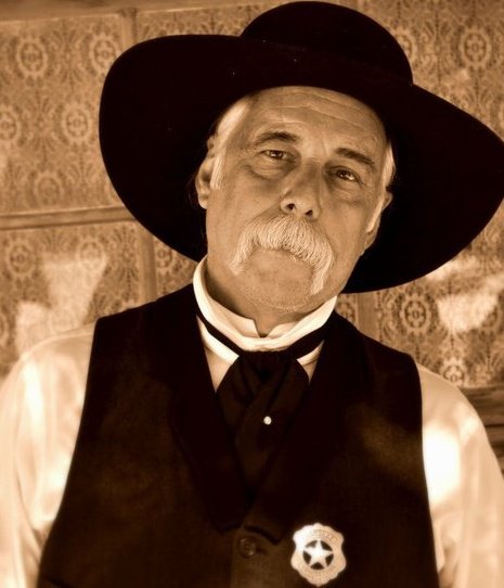 Robert Lambert as Virgil Earp