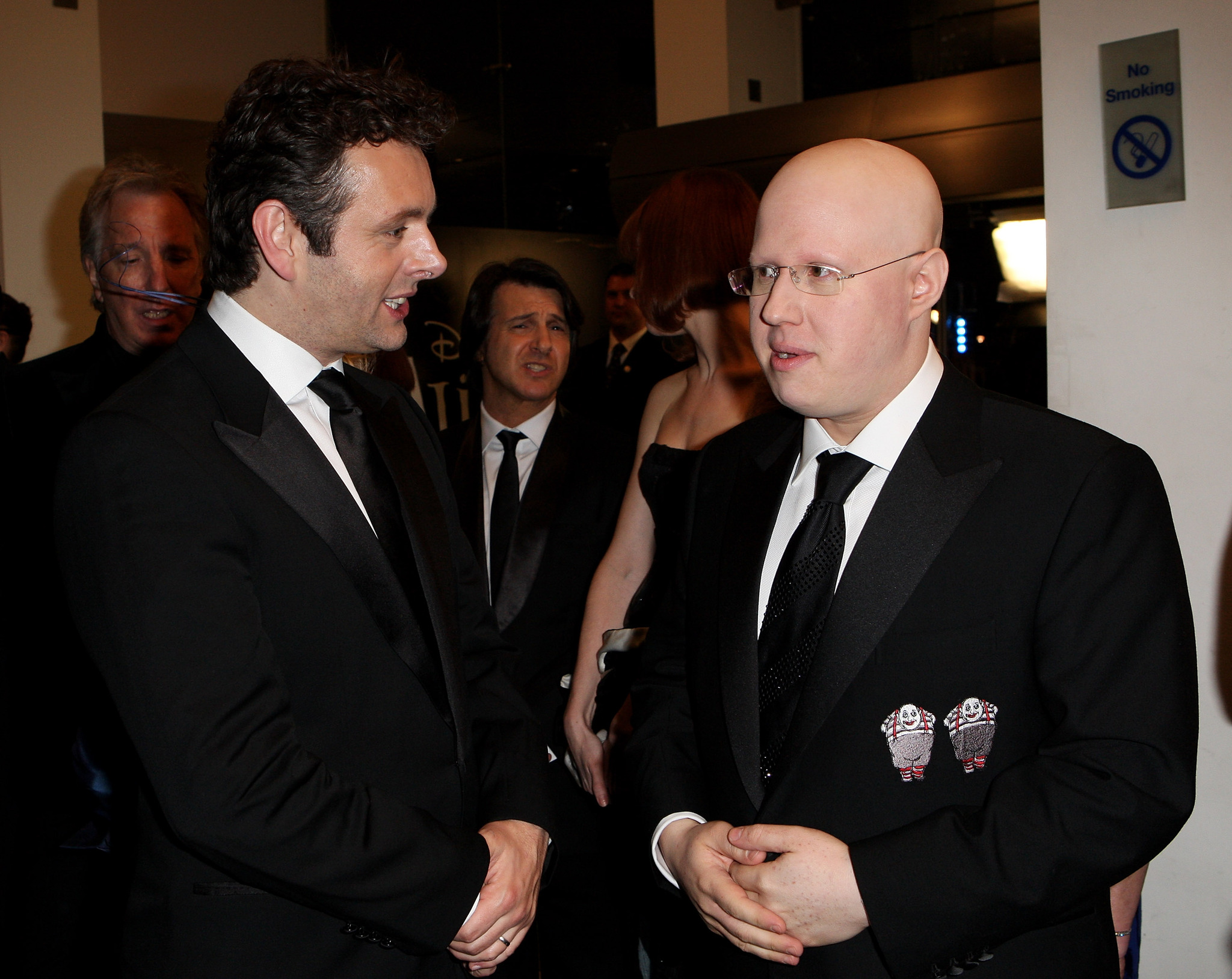 Matt Lucas and Michael Sheen at event of Alisa stebuklu salyje (2010)