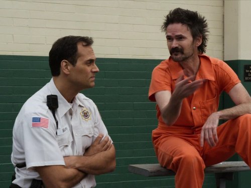 Still of Jeremy Davies and Todd Stashwick in Justified (2010)
