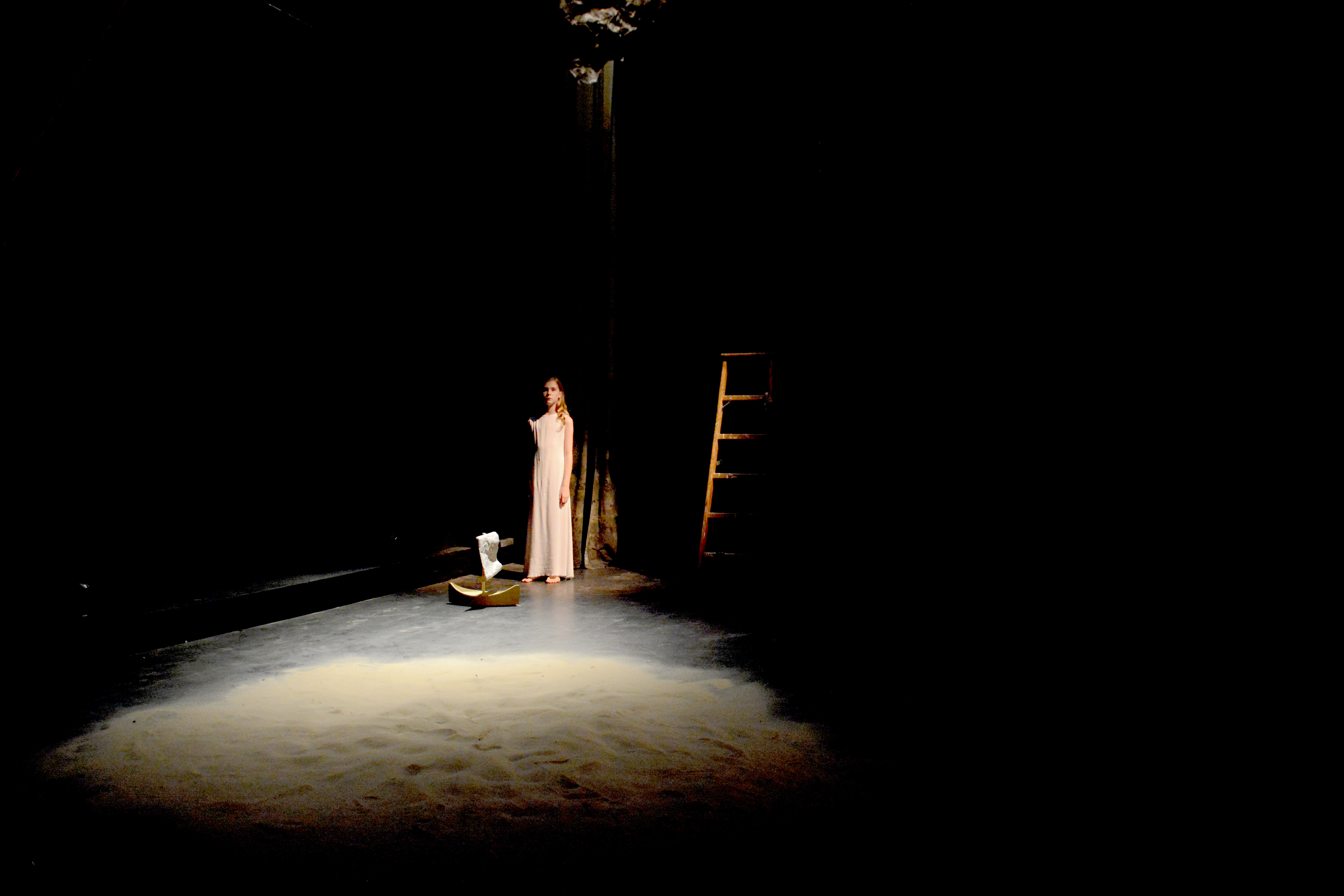 Iphigenia Oresteia, Ashes Company Classic Stage 2015